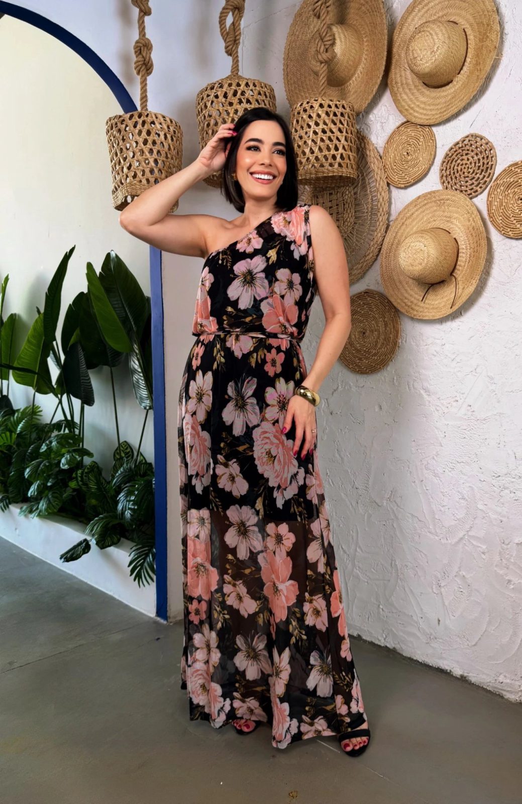Vestido Tule Nula Manga preto