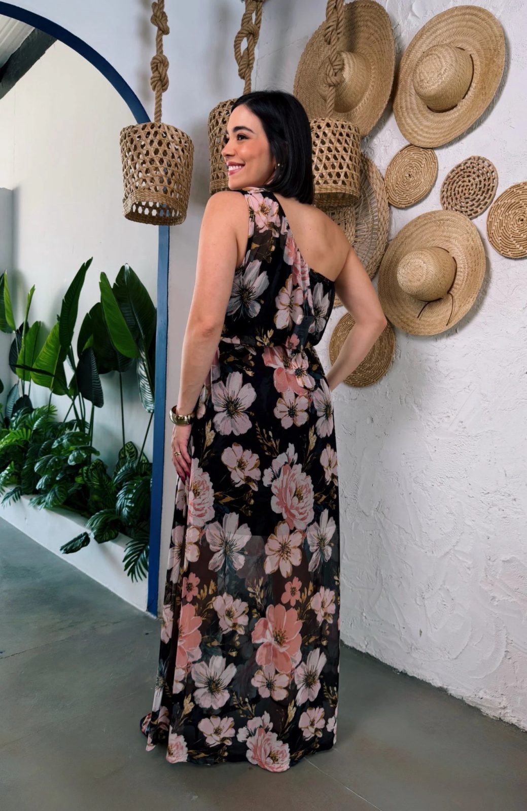 Vestido Tule Nula Manga preto