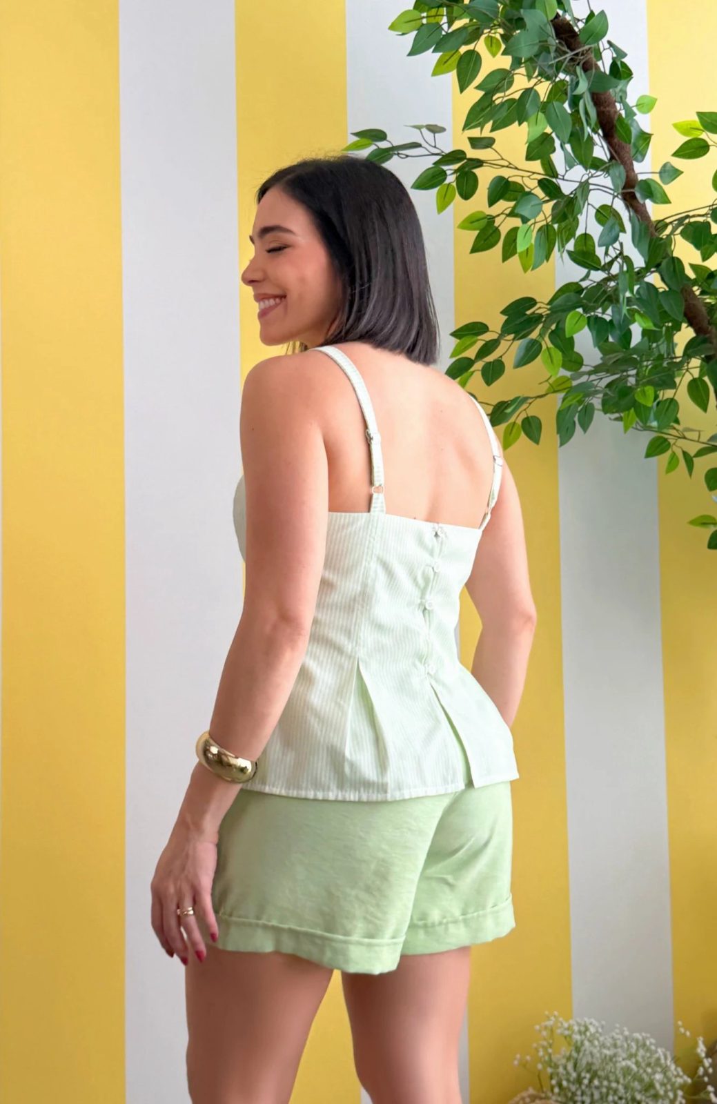 Blusa Listrada Peplum verde